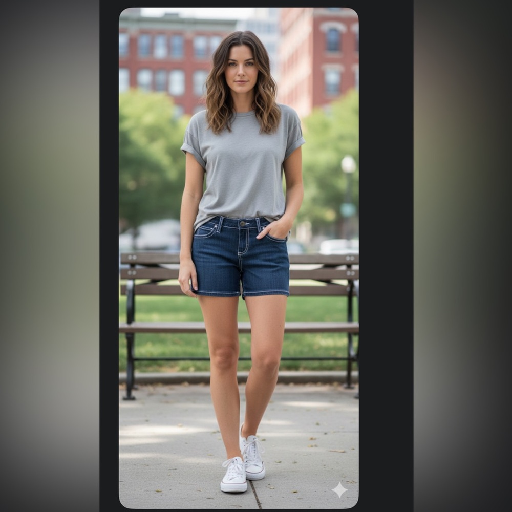 Wrangler low rise Denim Shorts size 24 NWT